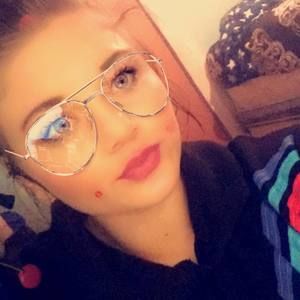 Meet your Posher, Candice